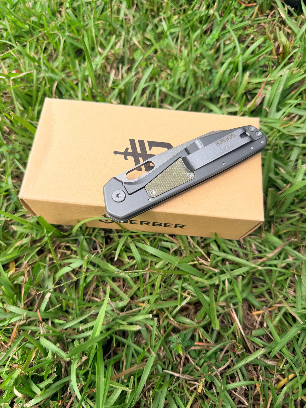 Gerber Slimsada Folding Pocket Knife – D2 Steel, Olive Micarta Handle | EDC